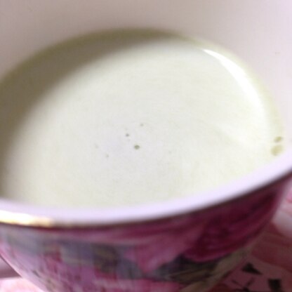 今年作った自家製梅シロップで作りました♪
緑茶との相性バッチリです〜♡爽やか和風な味わいで癒されました♡
レシピ有難う〜(*^^*)